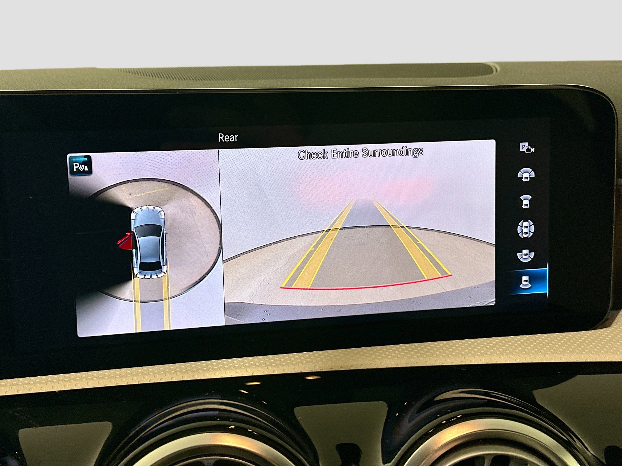 Certified 2022 Mercedes-Benz A 220 4MATIC image 18