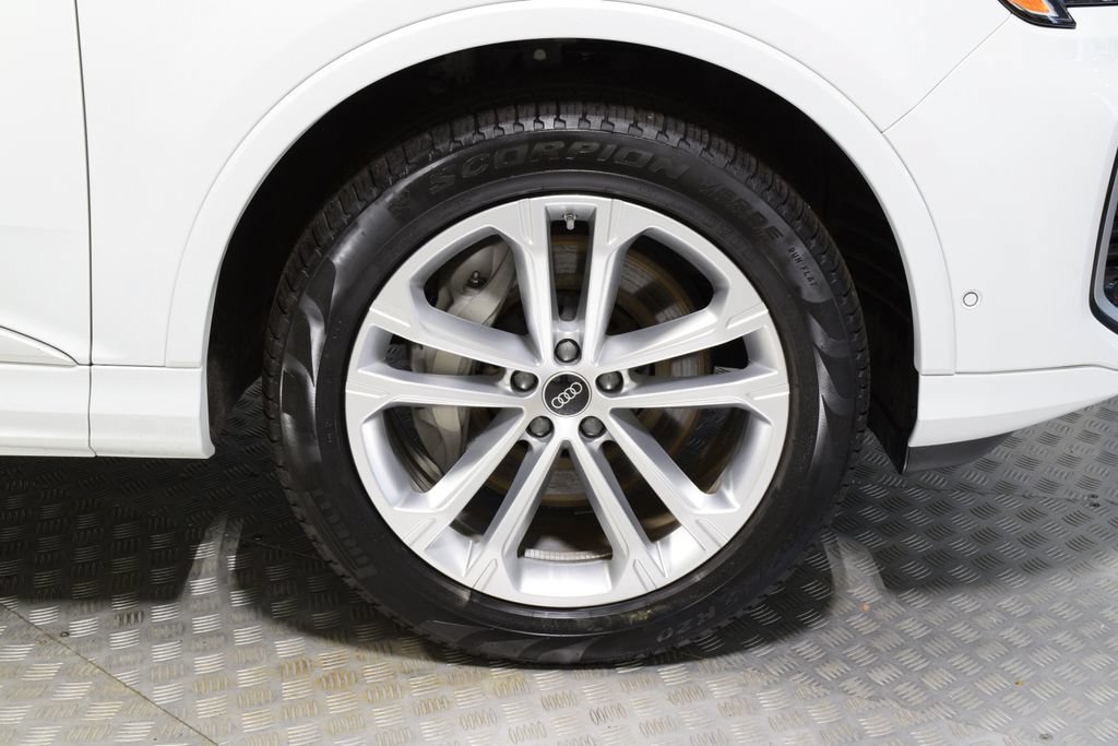 Used 2025 Audi Q7 2.0T Premium Plus AWD/4WD image 40