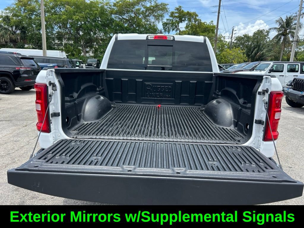 Used 2025 RAM 1500 Laramie AWD/4WD image 32