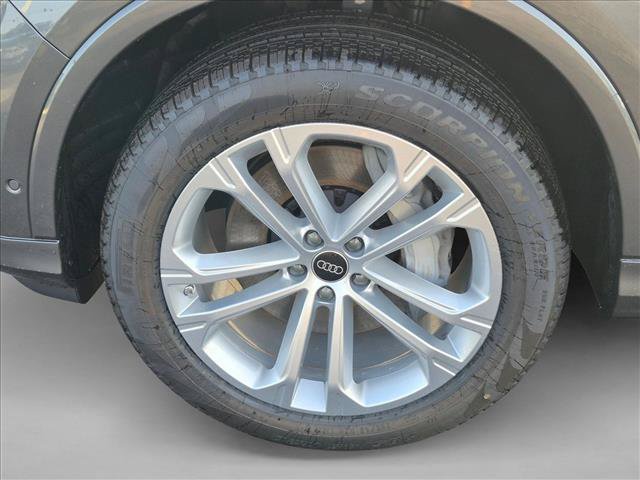 New 2026 Audi Q7 2.0T Premium Plus AWD/4WD image 9