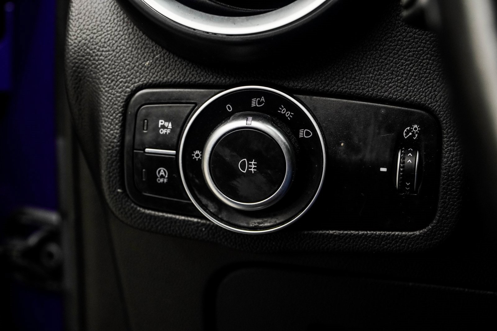 Used 2022 Alfa Romeo Stelvio Ti image 30