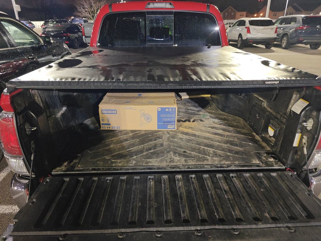 Used 2023 Toyota Tacoma TRD Off-Road image 5