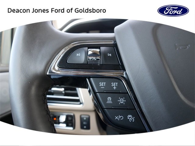 Used 2024 Lincoln Navigator L Reserve image 22