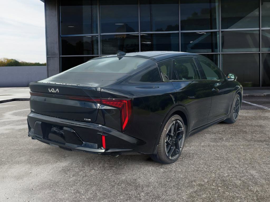 New 2025 Kia K4 GT-Line image 5