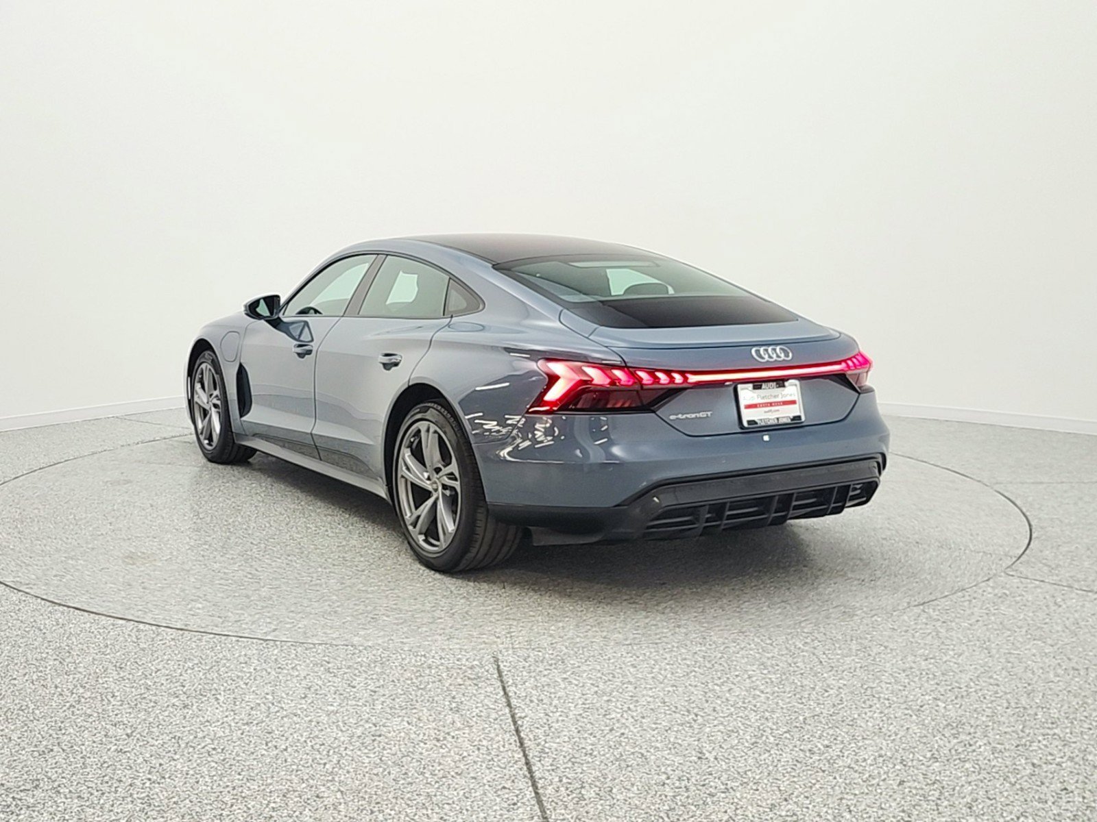 Used 2022 Audi e-tron GT Premium Plus image 7