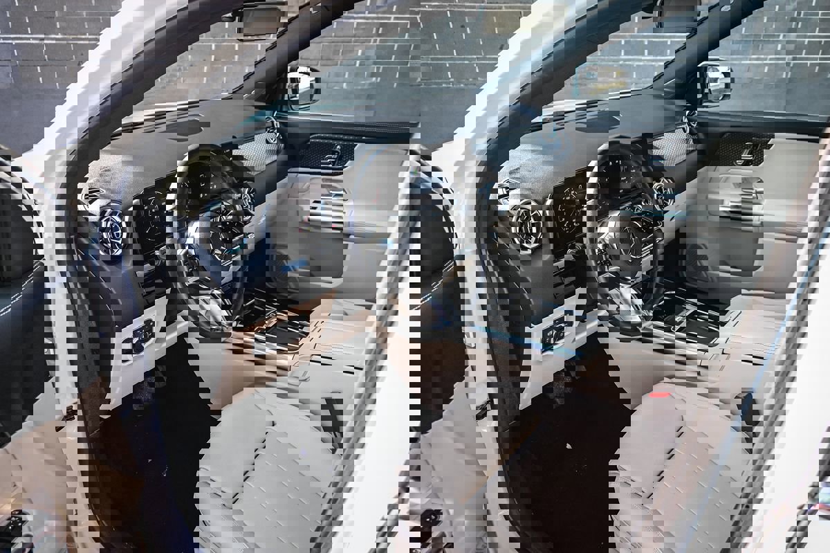 Used 2025 Mercedes-Benz GLA 250 image 9