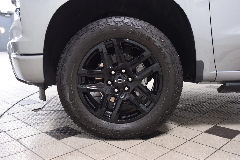 Used 2024 Chevrolet Silverado 1500 RST w/ Rally Edition AWD/4WD image 27
