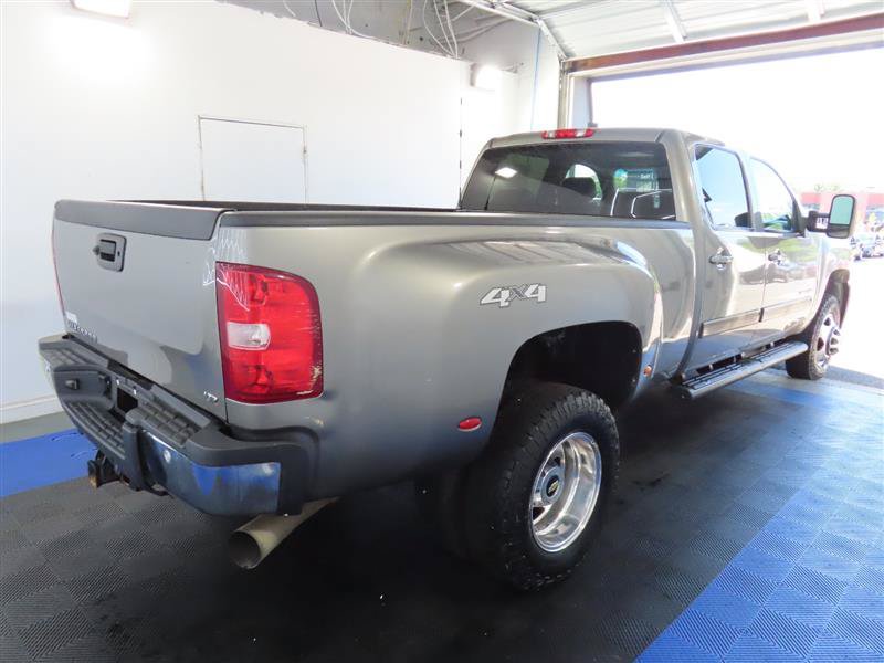 Used 2012 Chevrolet Silverado 3500 LTZ w/ LTZ Plus Package AWD/4WD image 14