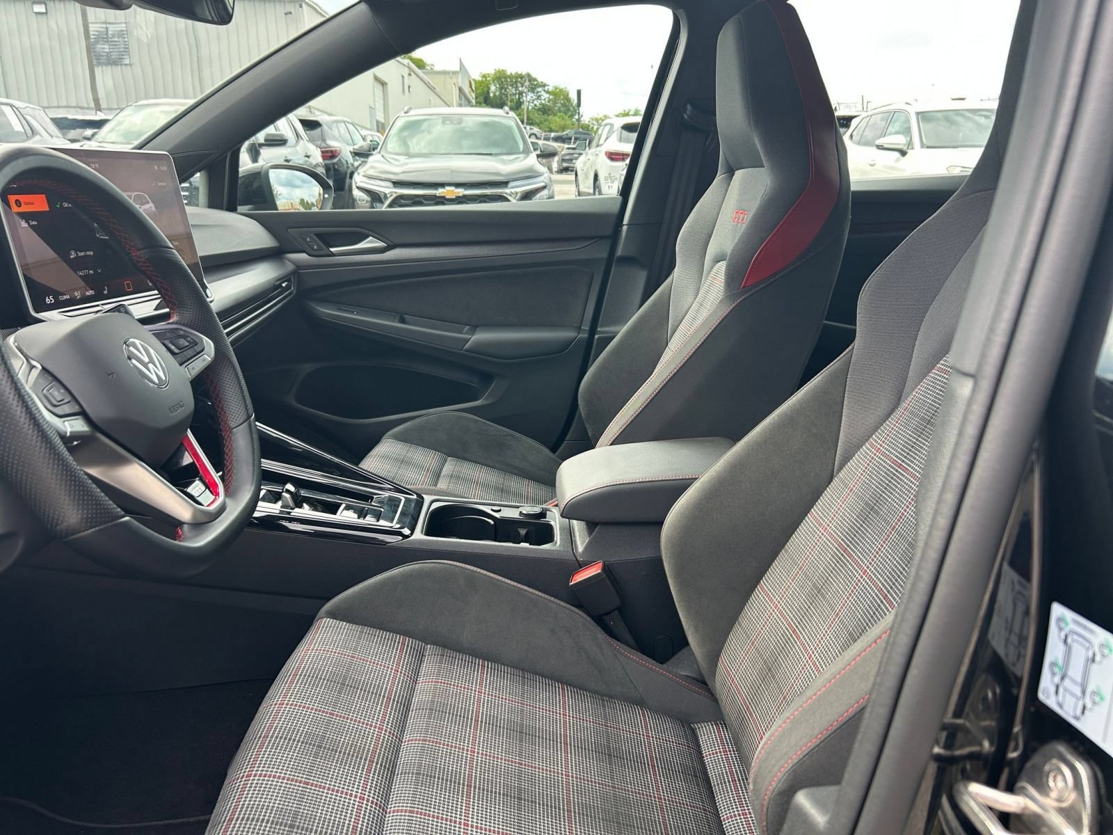 Used 2026 Volkswagen Golf S FWD image 21