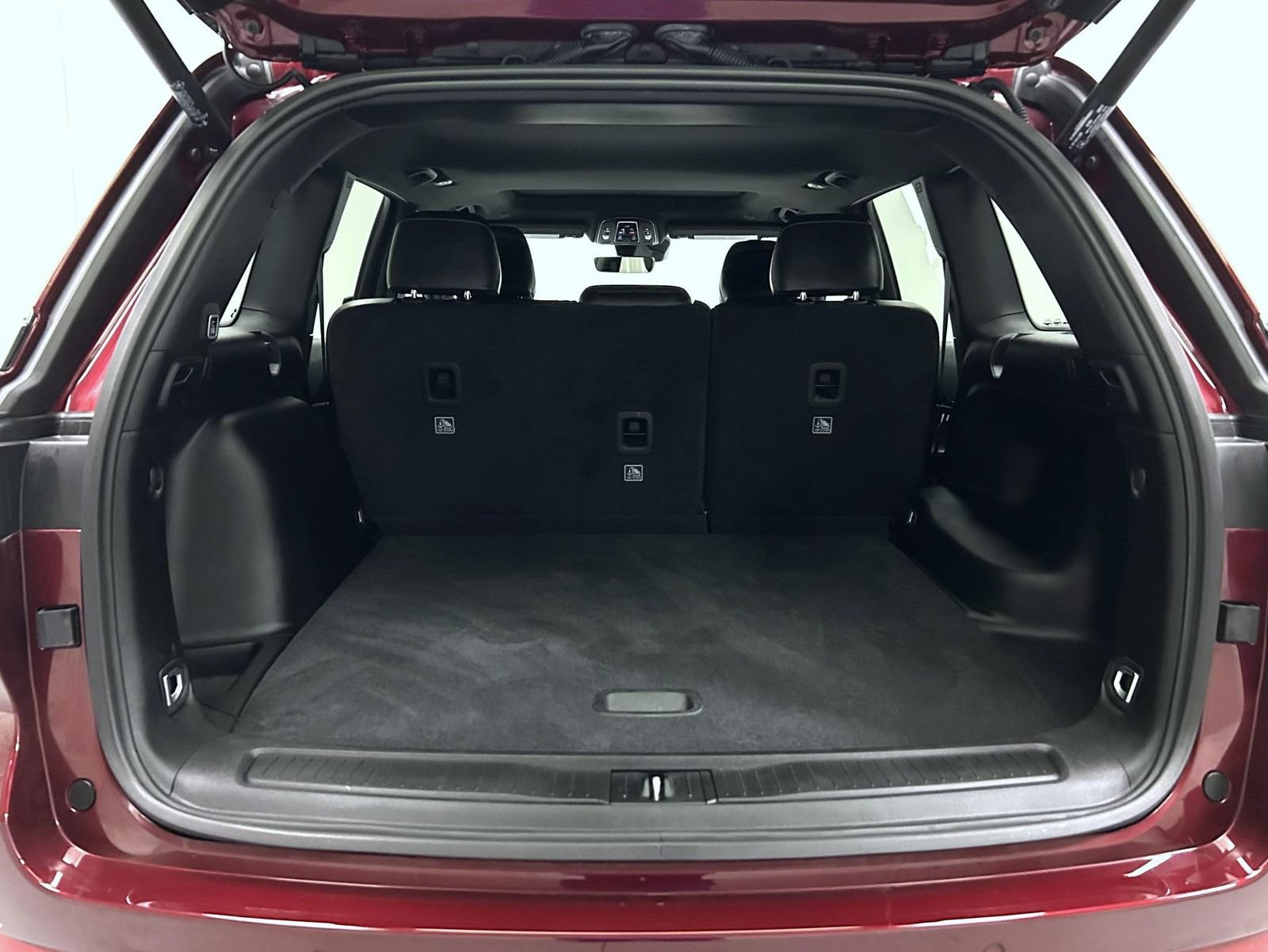 New 2025 Jeep Grand Cherokee Altitude AWD/4WD image 21