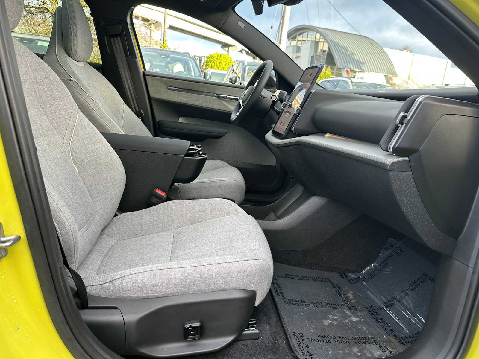 Used 2025 Volvo EX30 Ultra image 10