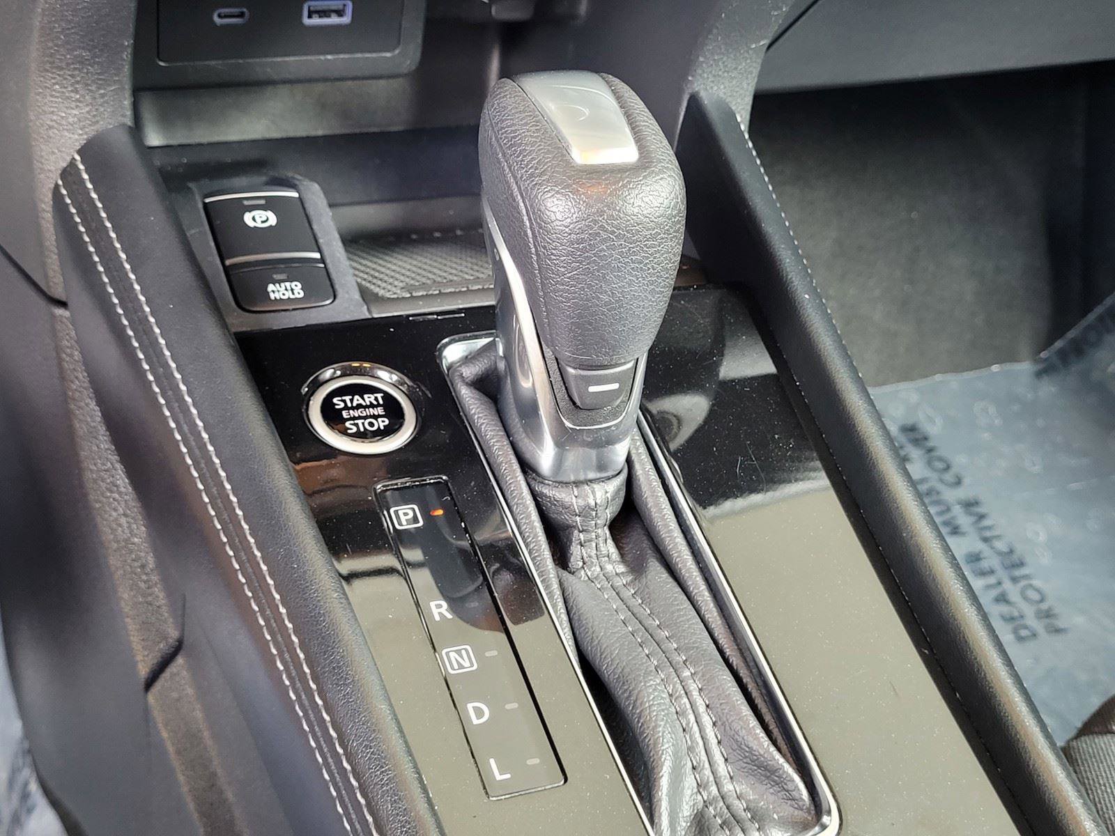 Used 2024 Nissan Kicks SV FWD image 25