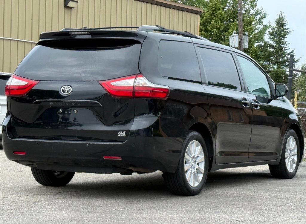 Used 2015 Toyota Sienna XLE Premium AWD/4WD image 5