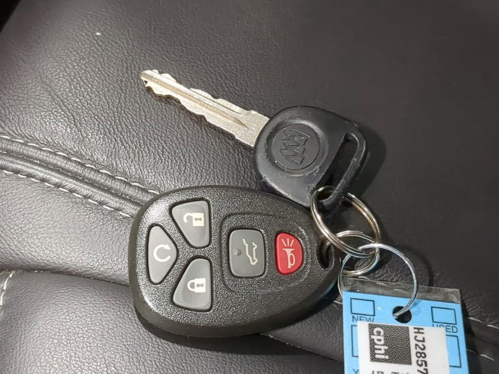 Used 2017 Buick Enclave Leather image 39