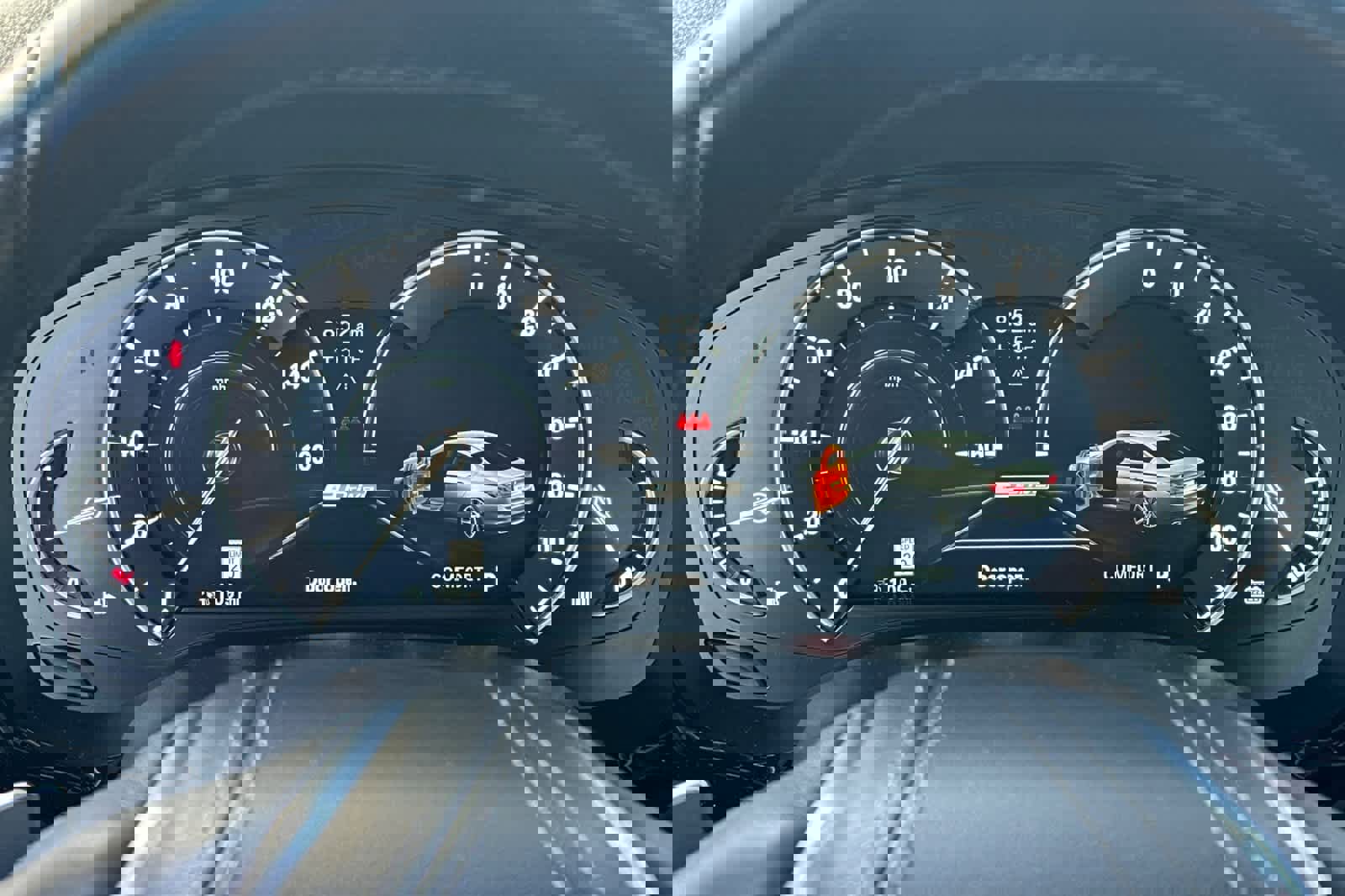 Used 2019 BMW 530e image 28