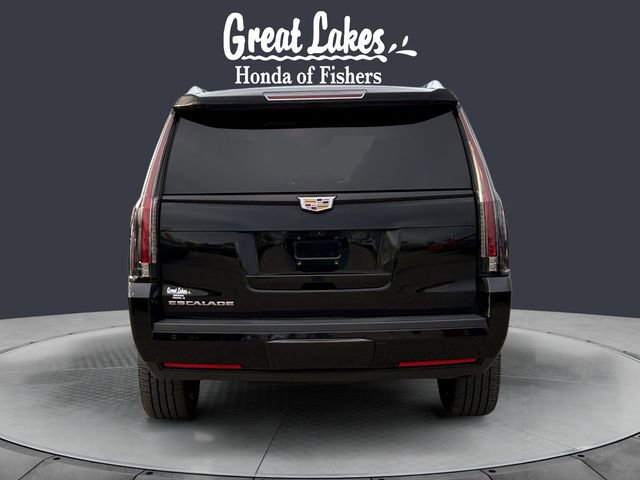 Used 2019 Cadillac Escalade Luxury w/ Escalade Sport Edition AWD/4WD image 4