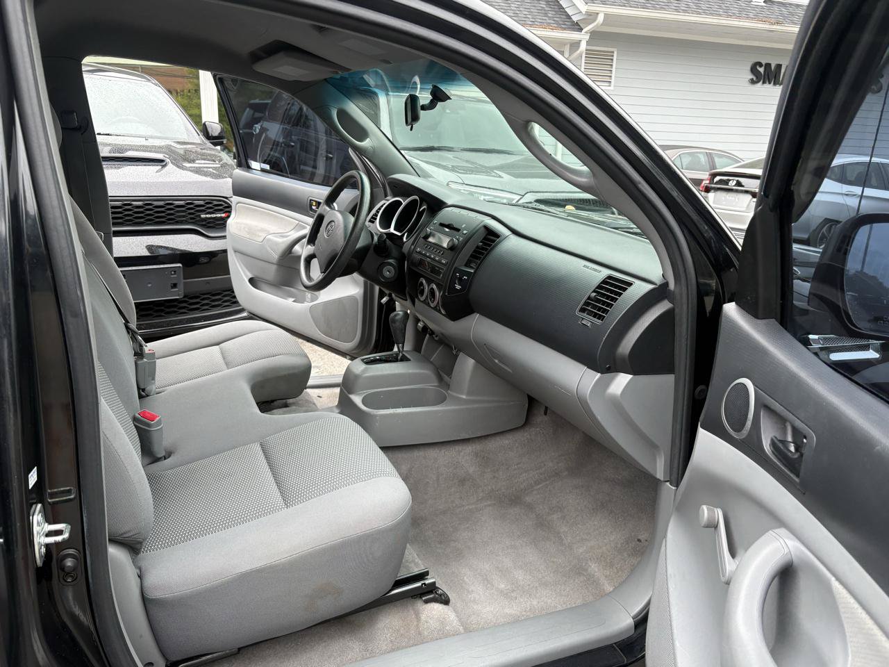 Used 2006 Toyota Tacoma 2WD Regular Cab image 10