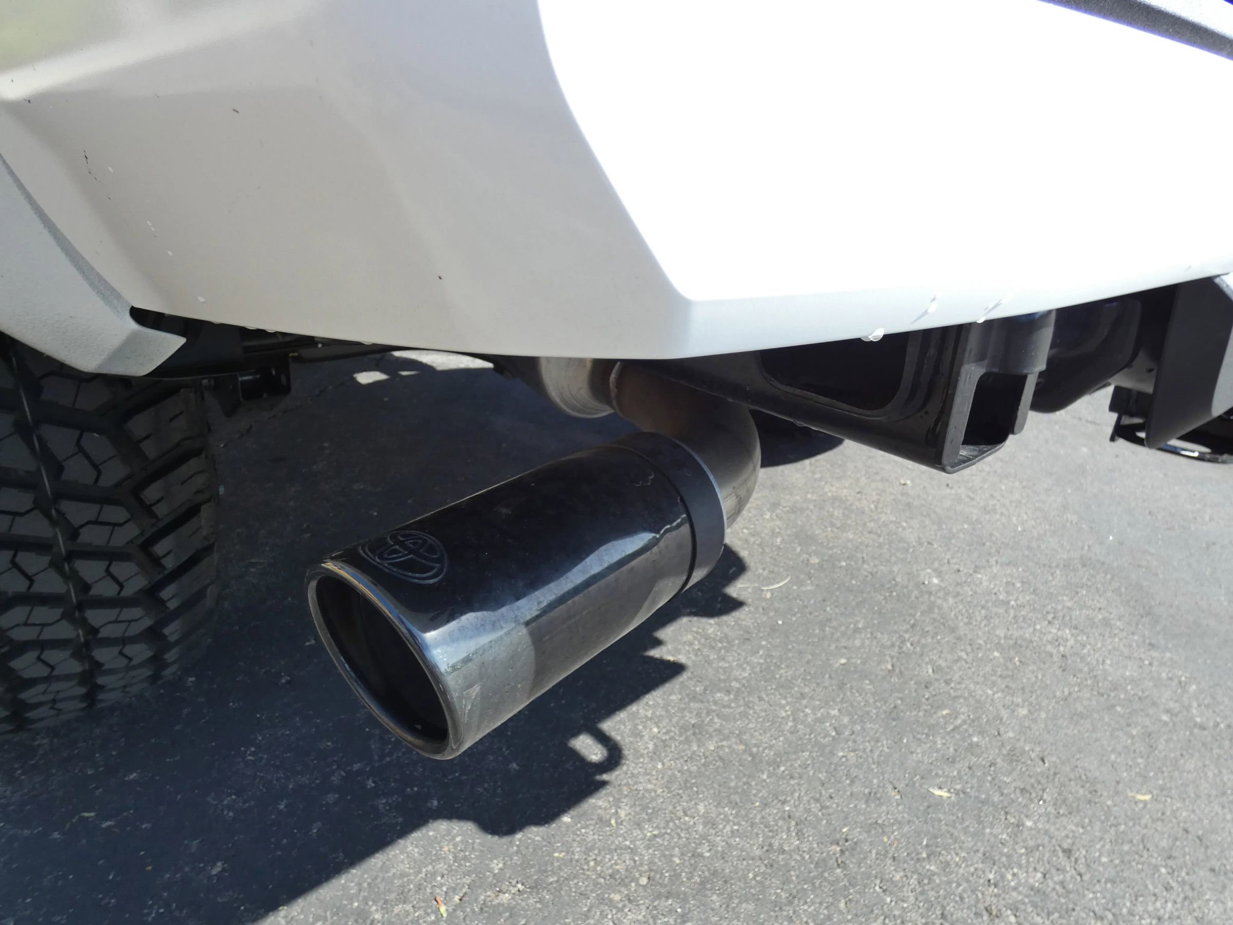 Used 2025 Toyota Tacoma TRD Sport image 25