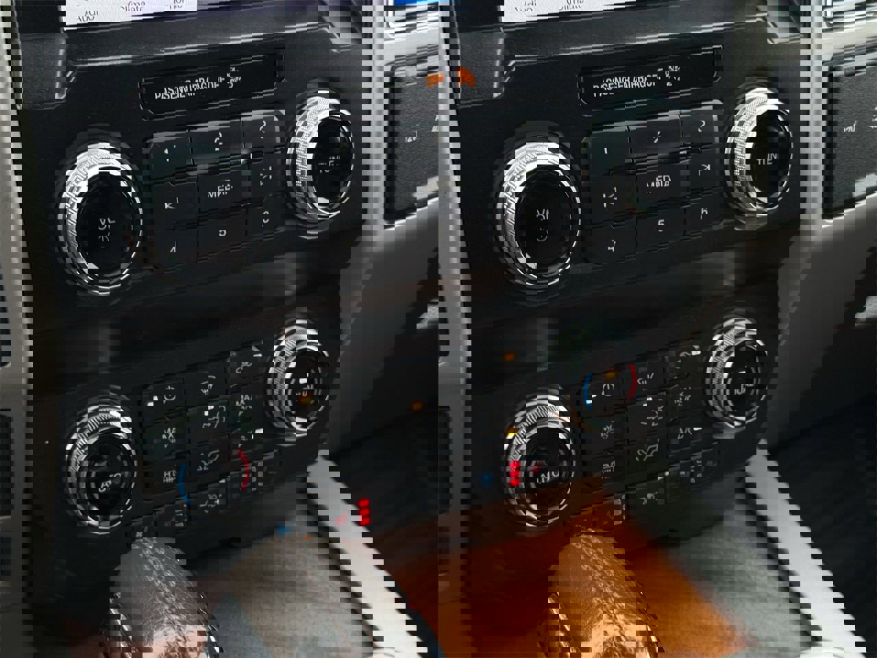 Certified 2019 Ford F150 King Ranch w/ Equipment Group 601A Luxury image 20