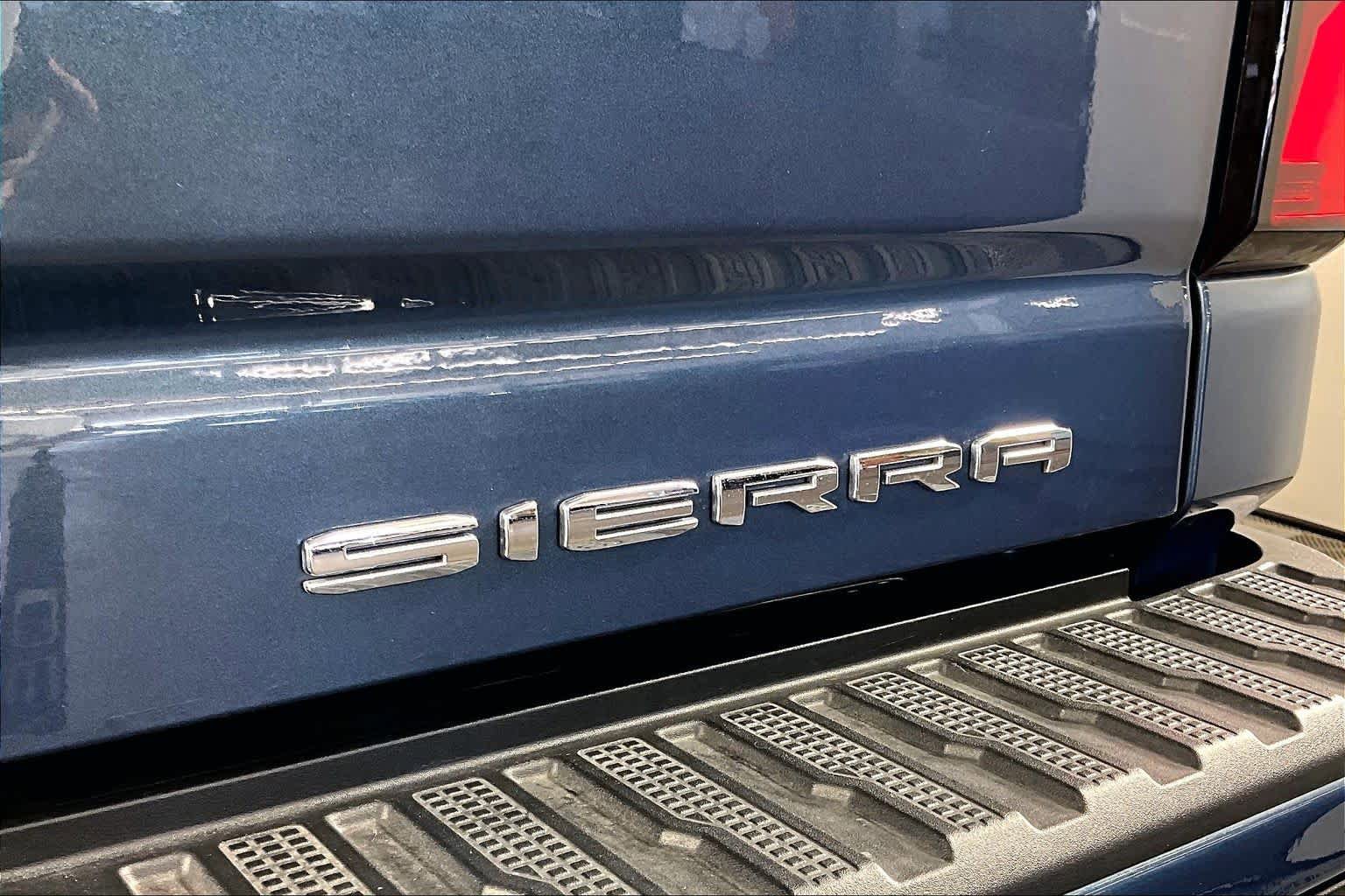 Used 2025 GMC Sierra 2500 Denali Ultimate AWD/4WD image 30
