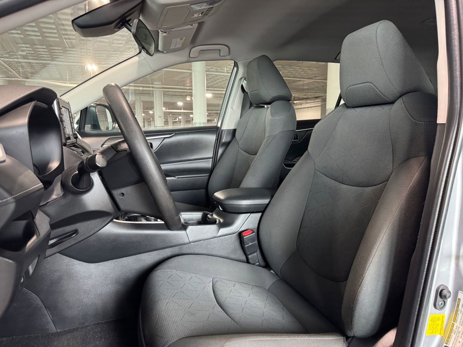 Used 2021 Toyota RAV4 XLE image 13