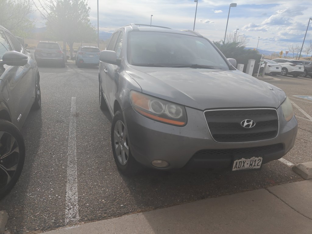 Used 2008 Hyundai Santa Fe SE image 2