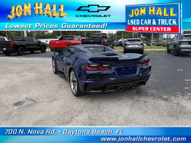Used 2025 Chevrolet Corvette Z06 RWD image 7