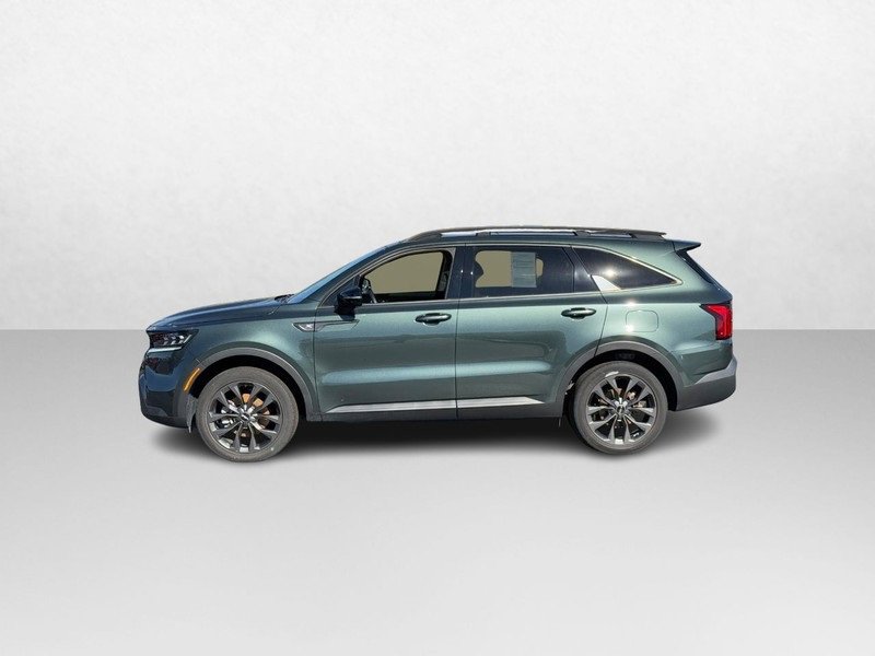 Used 2023 Kia Sorento SX Prestige image 2