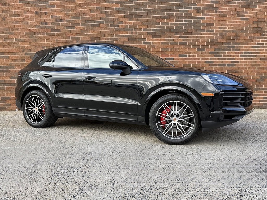 New 2026 Porsche Cayenne S image 9