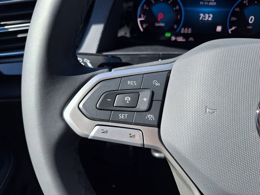 New 2026 Volkswagen Atlas Cross Sport SEL Premium R-Line image 19