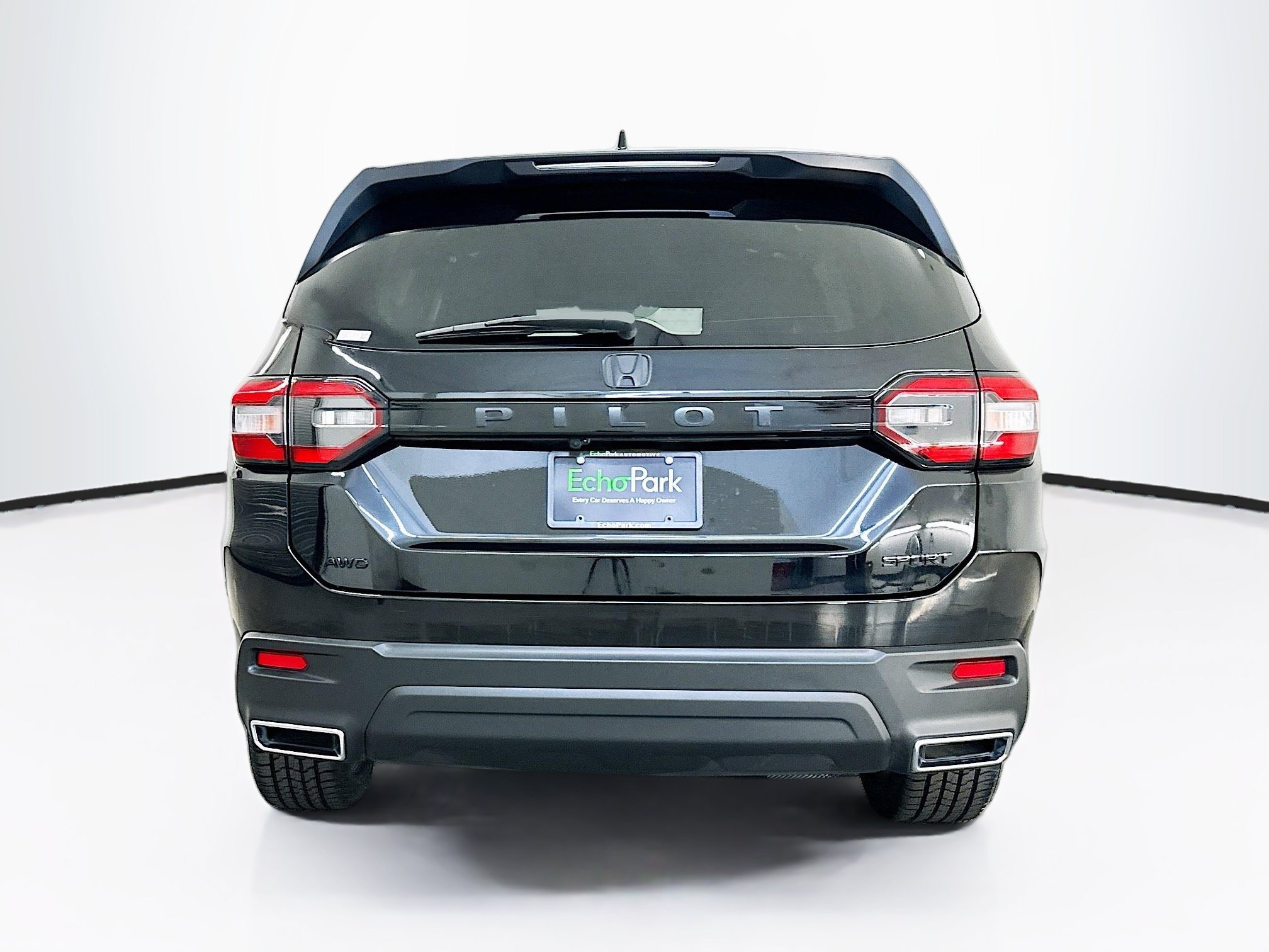Used 2025 Honda Pilot Sport image 7