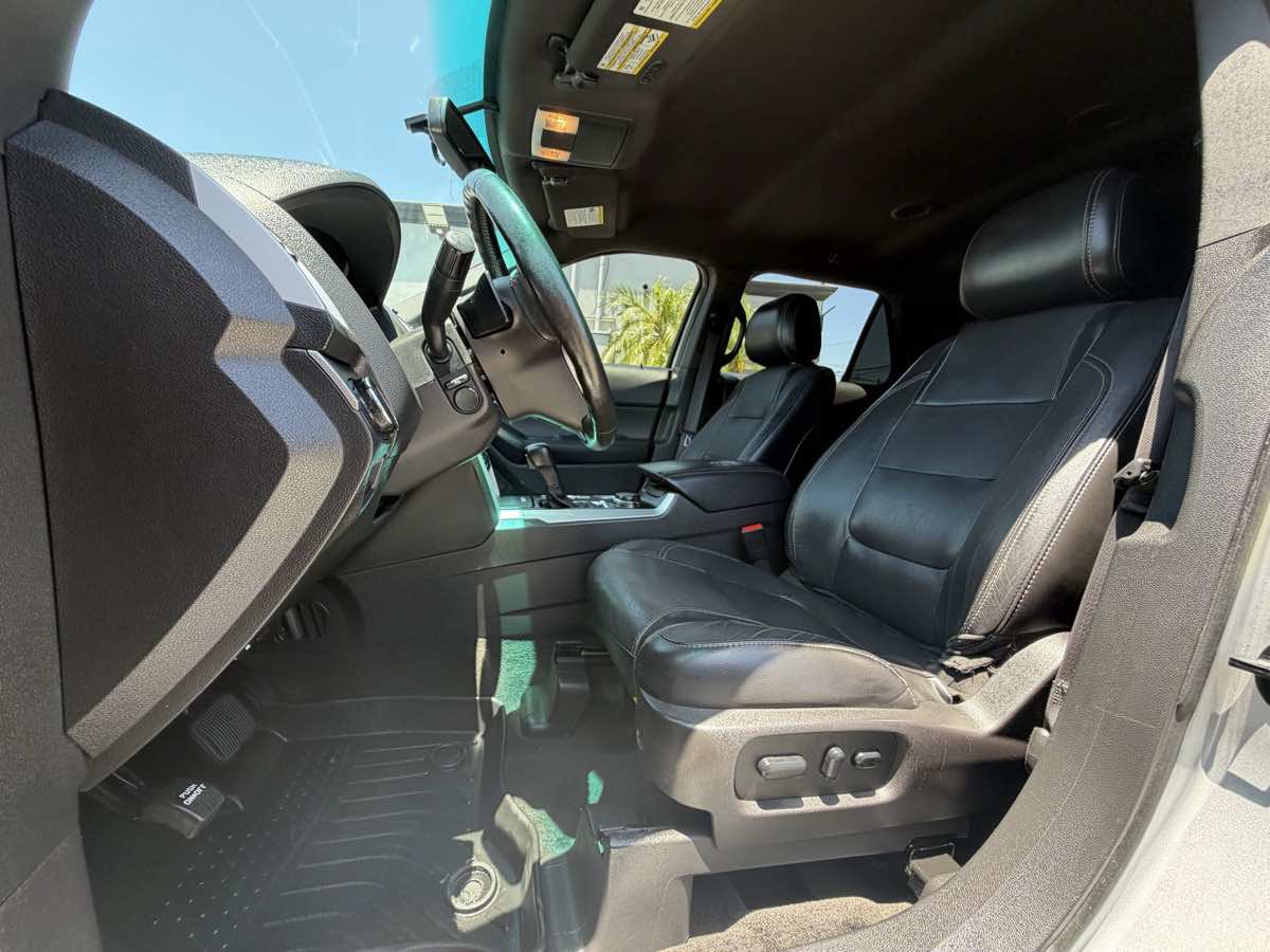 Used 2015 Ford Explorer Sport w/ Equipment Group 401A AWD/4WD image 11