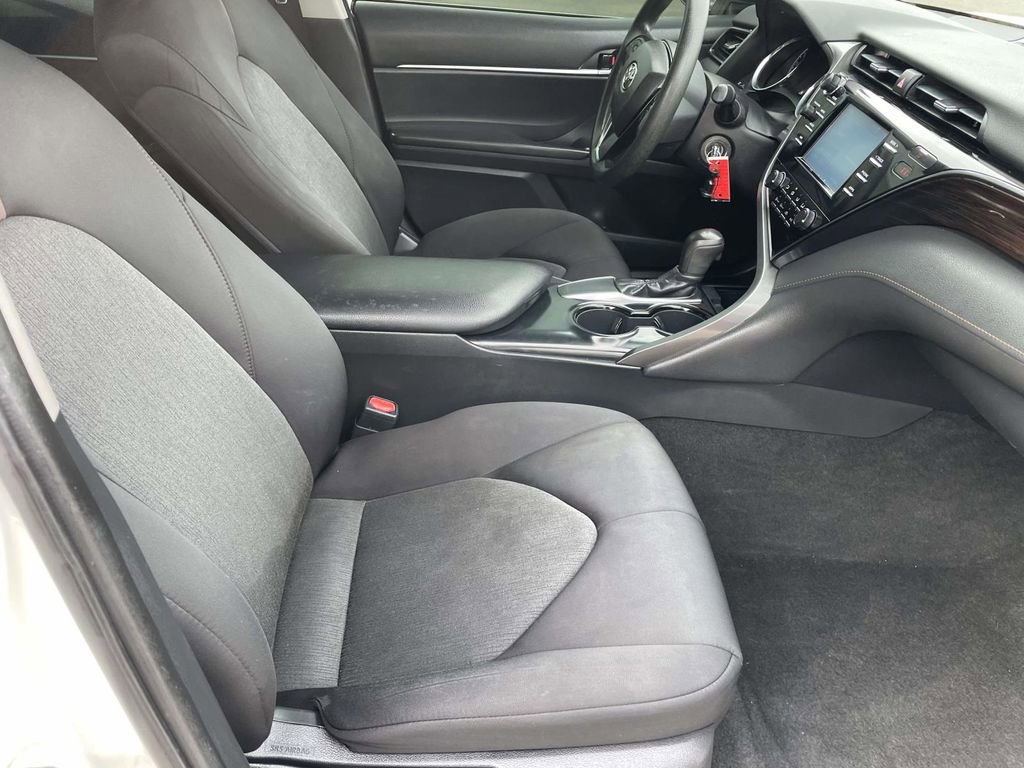 Used 2019 Toyota Camry LE image 44