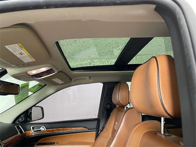 Used 2012 Jeep Grand Cherokee Overland w/ Mopar Chrome Edition Group image 11
