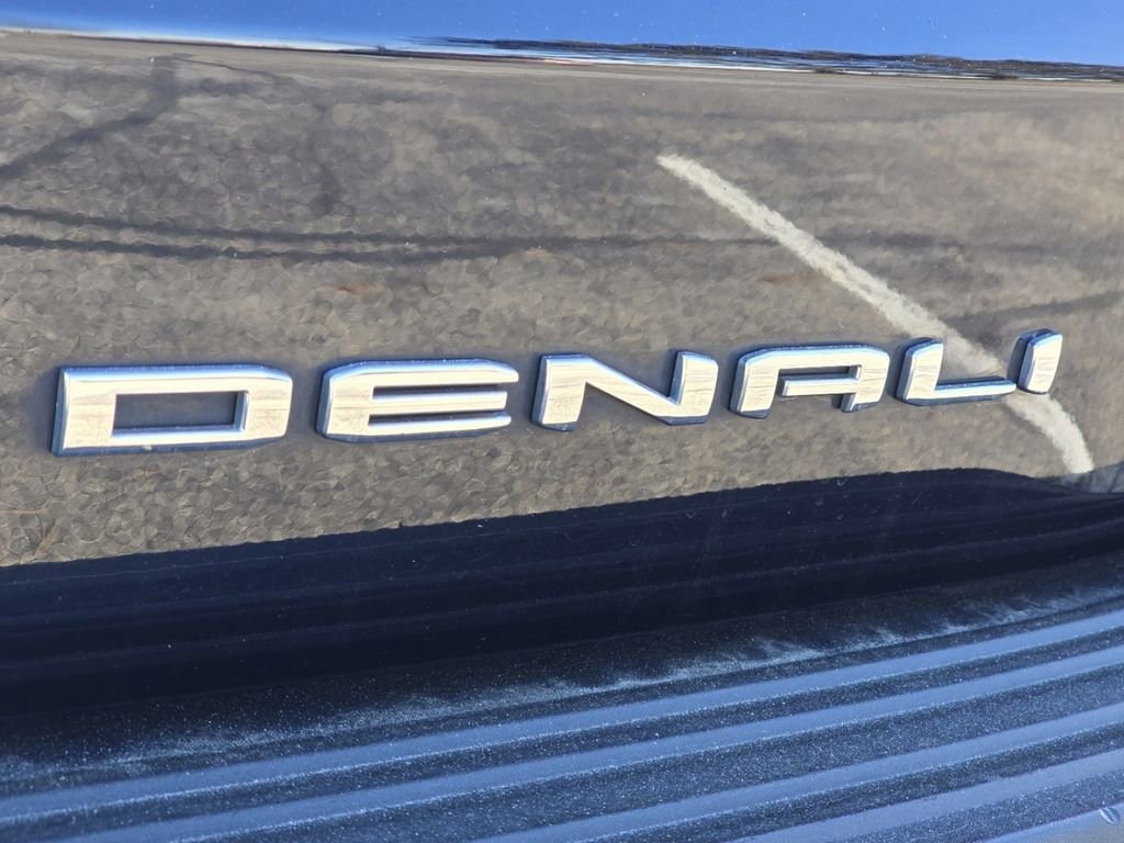 Used 2021 GMC Yukon Denali w/ Denali Premium Package image 15