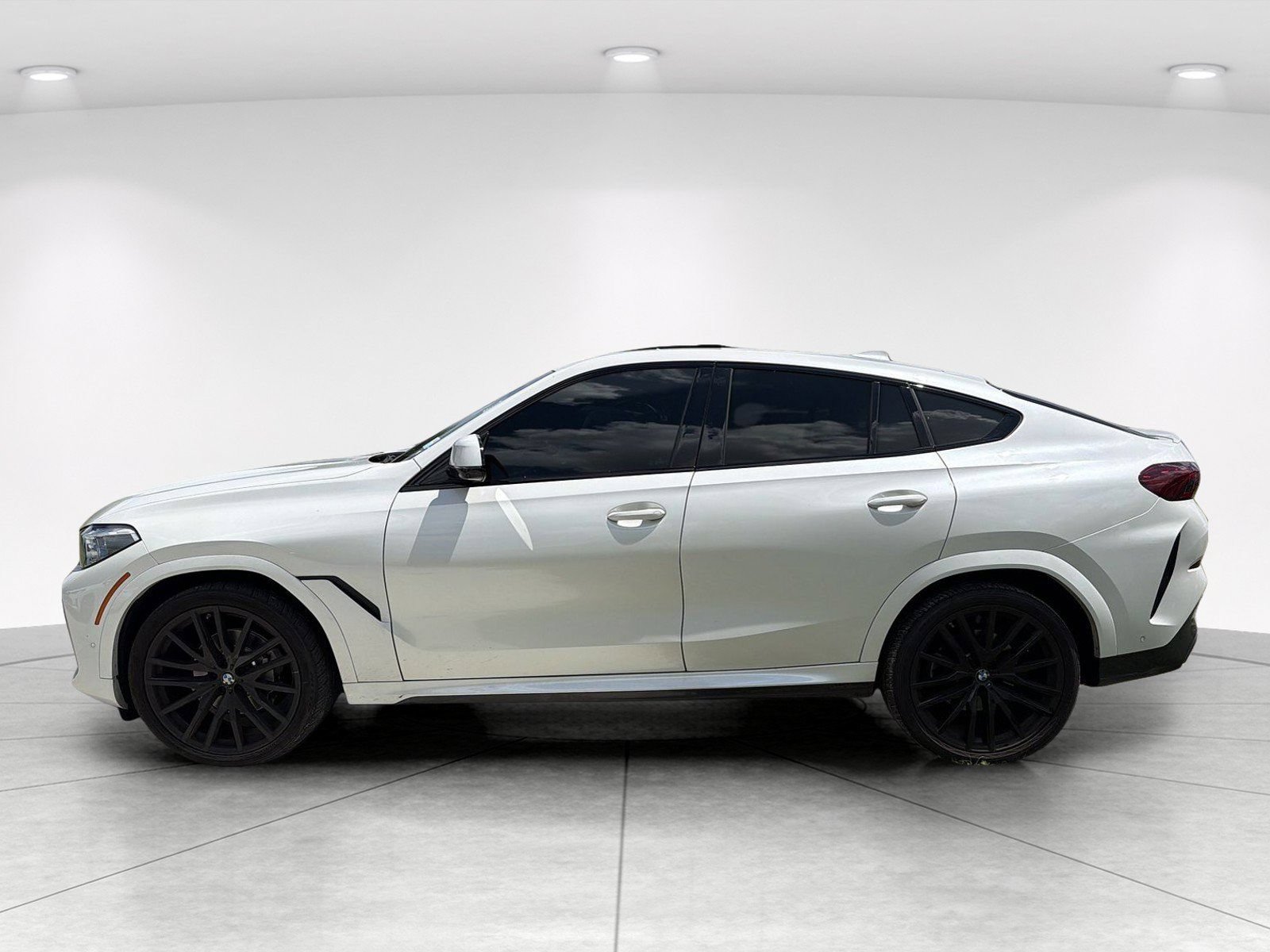 Used 2022 BMW X6 xDrive40i w/ Executive Package AWD/4WD image 7