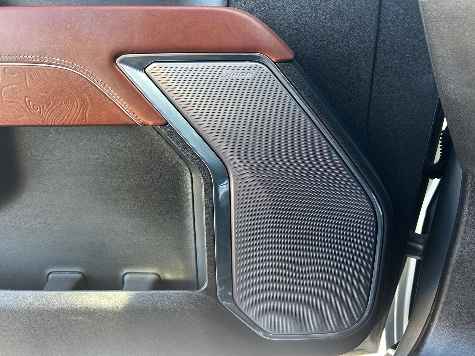 Used 2024 GMC Sierra 3500 Denali Ultimate image 27