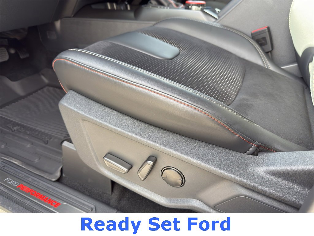 New 2025 Ford Bronco Raptor image 17