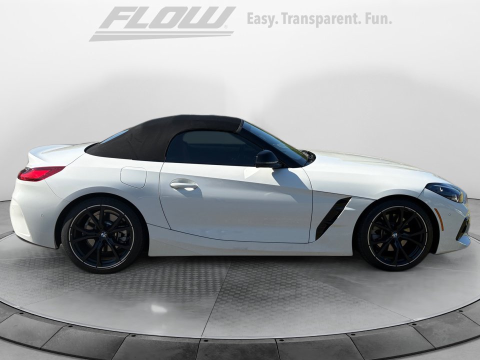 Used 2023 BMW Z4 sDrive30i w/ Premium Package RWD image 10