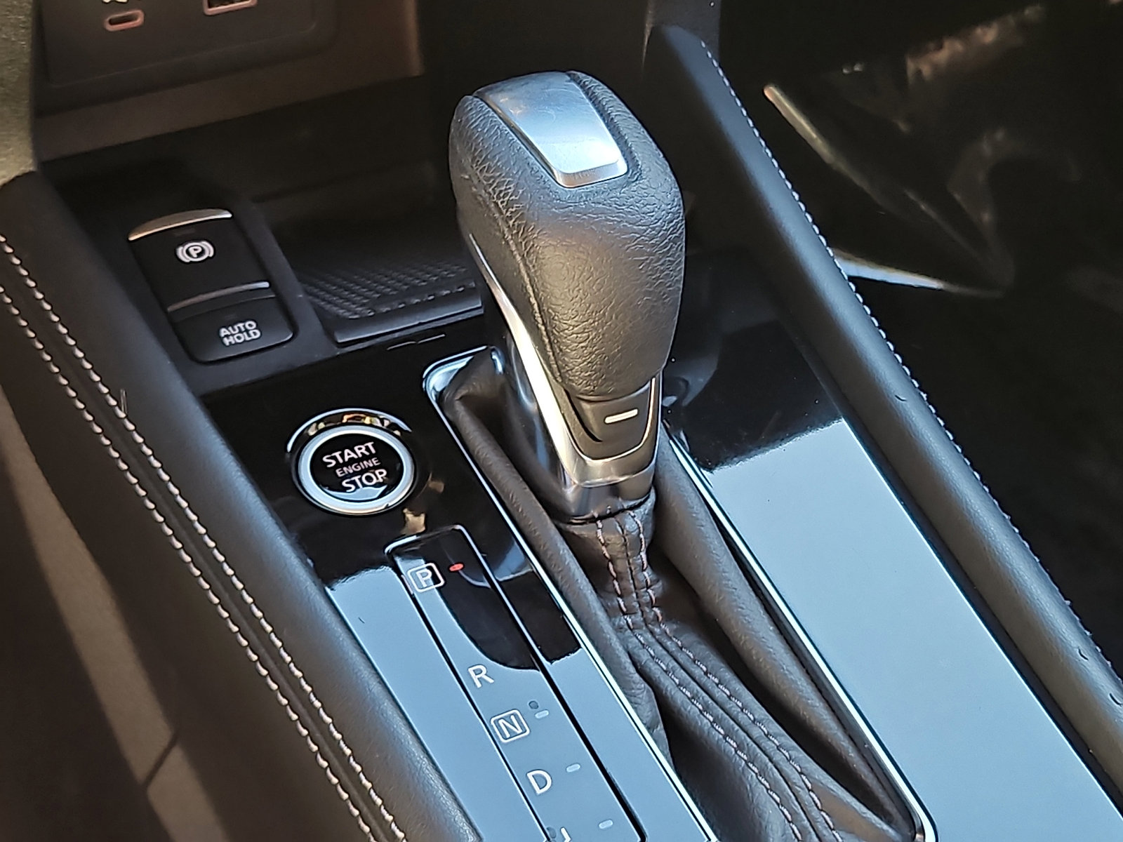 Certified 2023 Nissan Kicks SV image 14