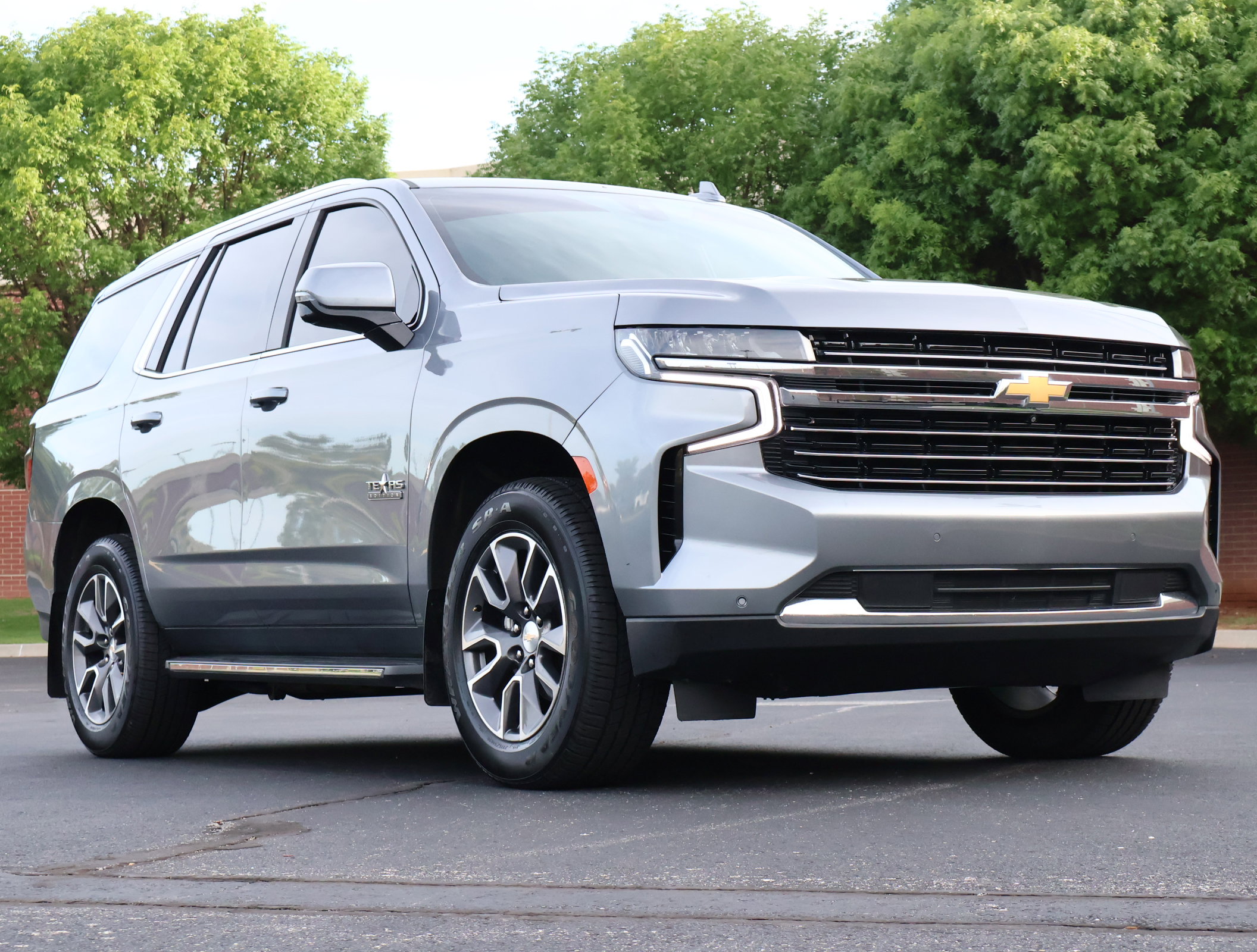 Used 2022 Chevrolet Tahoe LT w/ Luxury Package image 1