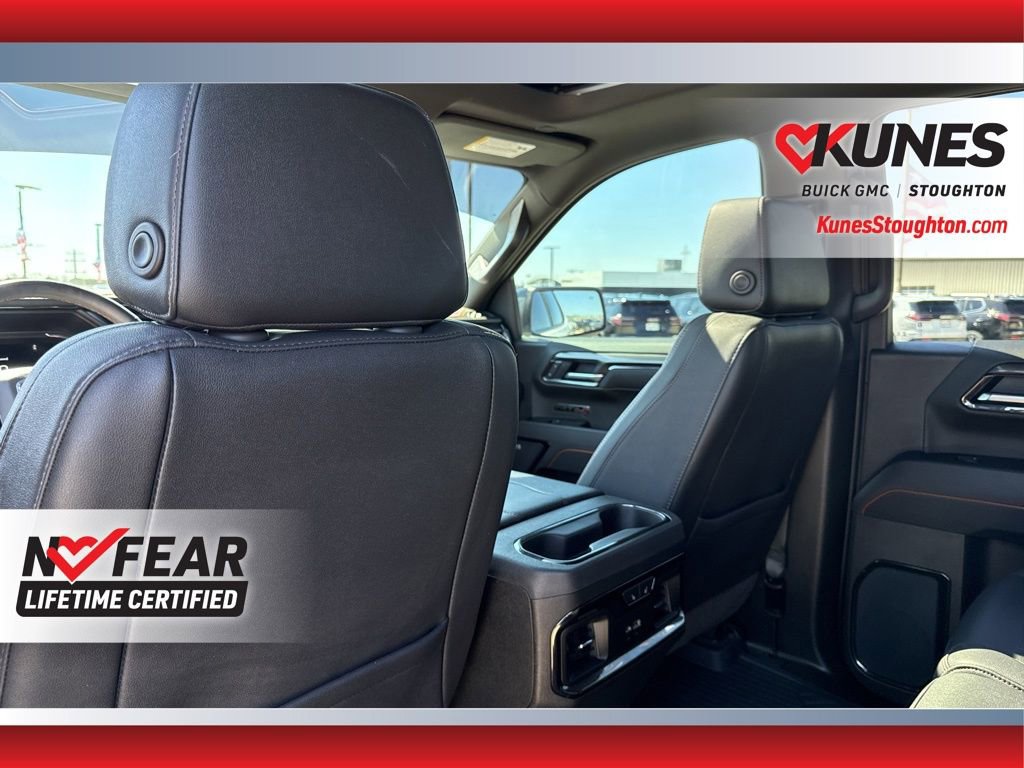 Used 2025 GMC Sierra 1500 AT4 w/ AT4 Premium Package AWD/4WD image 42