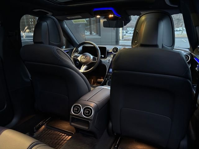 Used 2025 Mercedes-Benz C 300 4MATIC Sedan image 37
