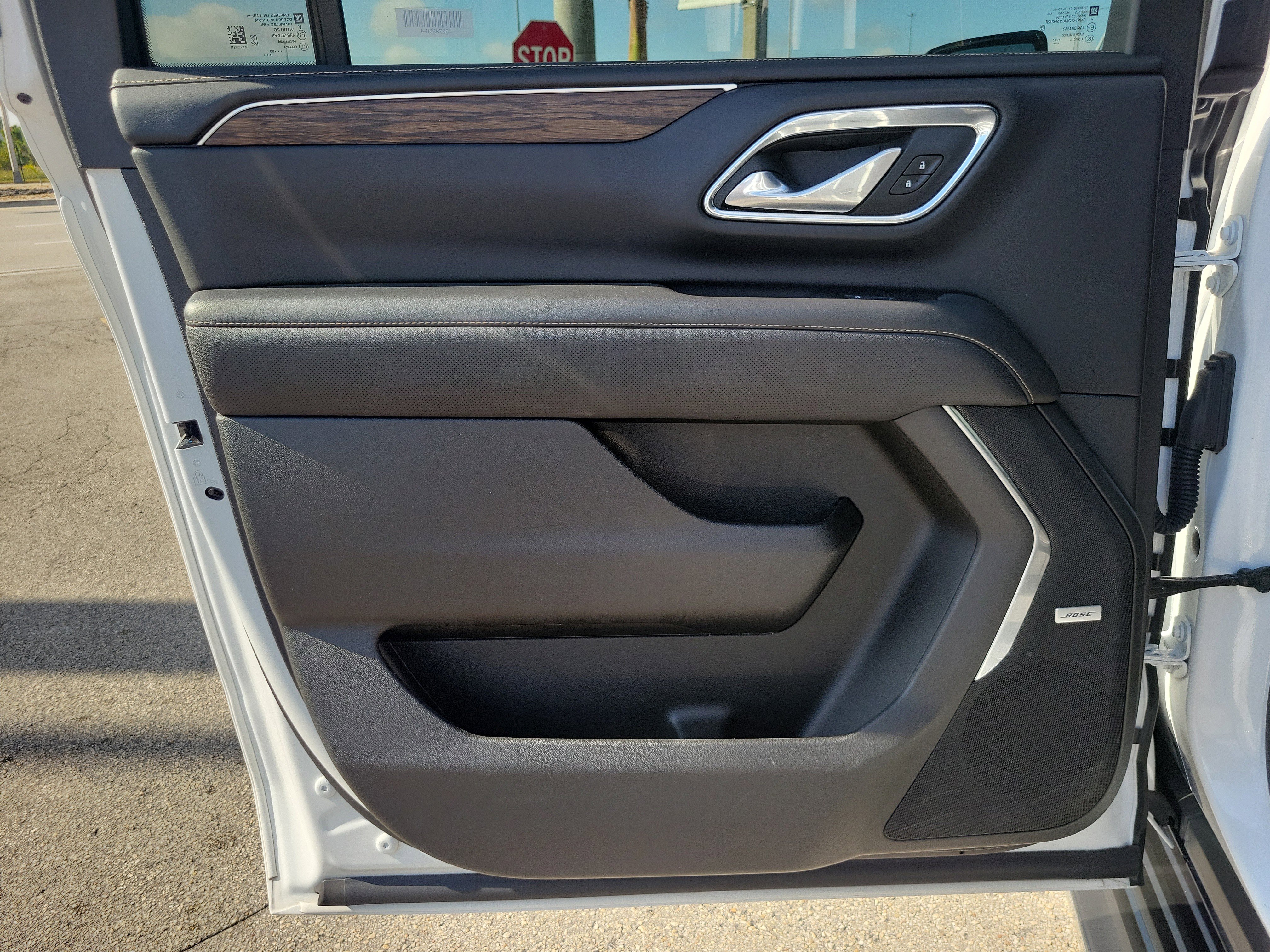 Used 2023 Chevrolet Suburban Premier image 26