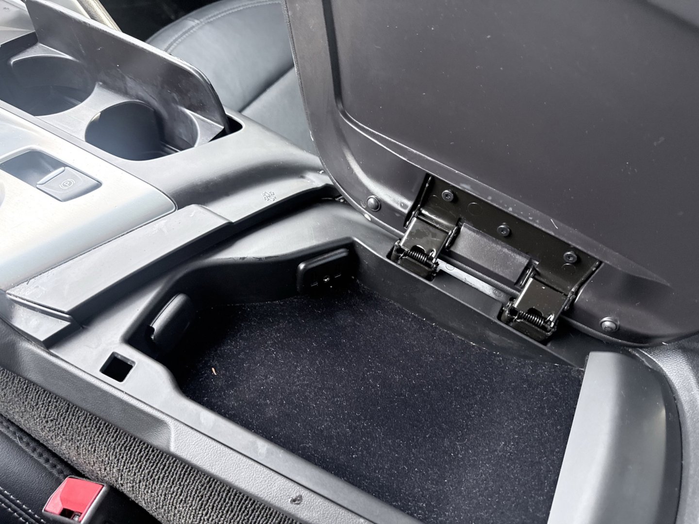 Used 2017 Chevrolet Corvette Z51 1LT w/ Carbon Flash Badge Package image 49