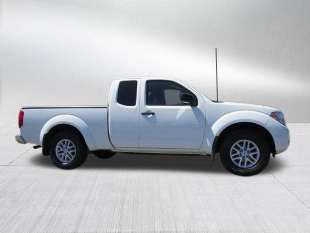 Used 2019 Nissan Frontier SV RWD image 2