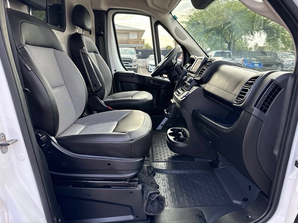 Used 2024 RAM ProMaster 2500 w/ Convenience Group FWD image 22