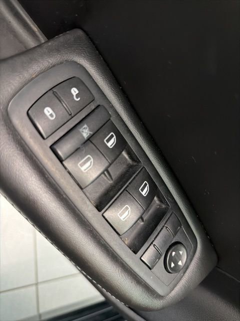 Used 2015 Chrysler 200 S w/ Navigation & Sound Group I image 12