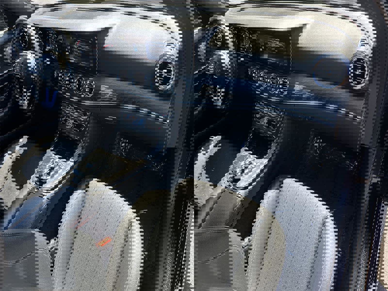 Used 2019 Mercedes-Benz E 450 4MATIC Sedan image 12