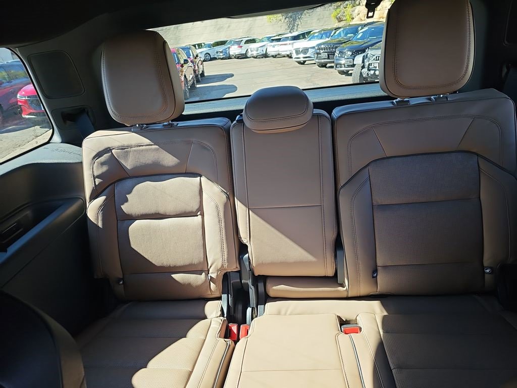 New 2025 Lincoln Navigator Black Label image 16